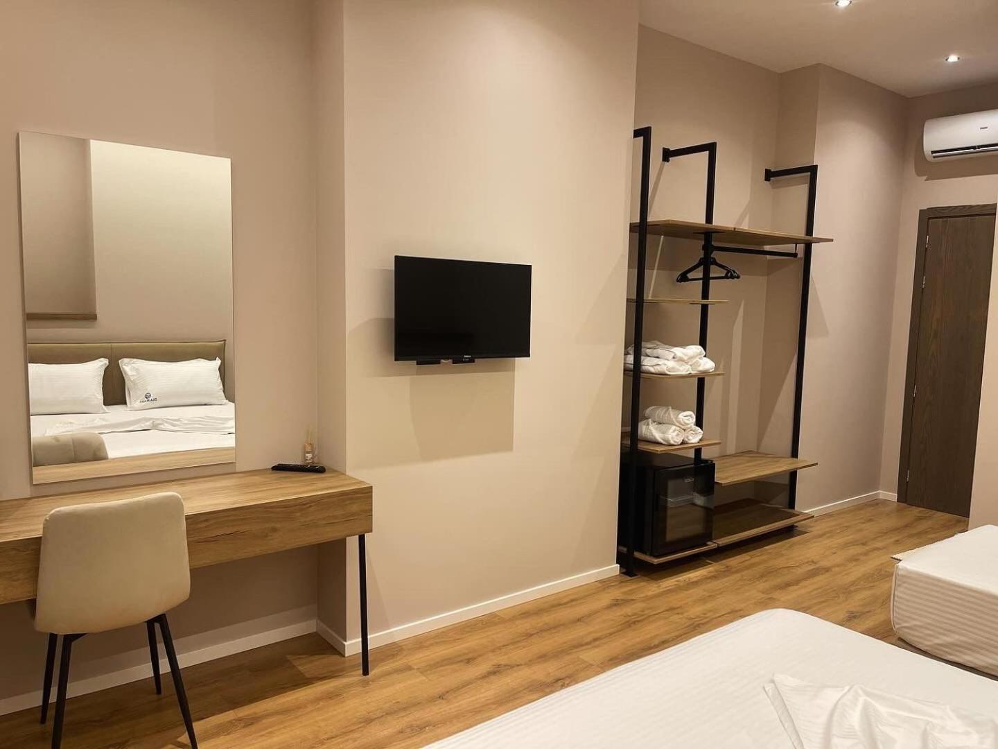 Dia Mare Deluxe Lejlighedshotel Vlorë Eksteriør billede