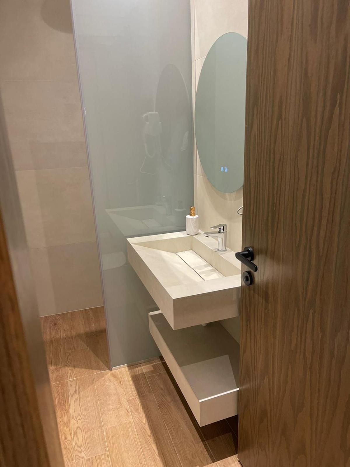 Dia Mare Deluxe Lejlighedshotel Vlorë Eksteriør billede