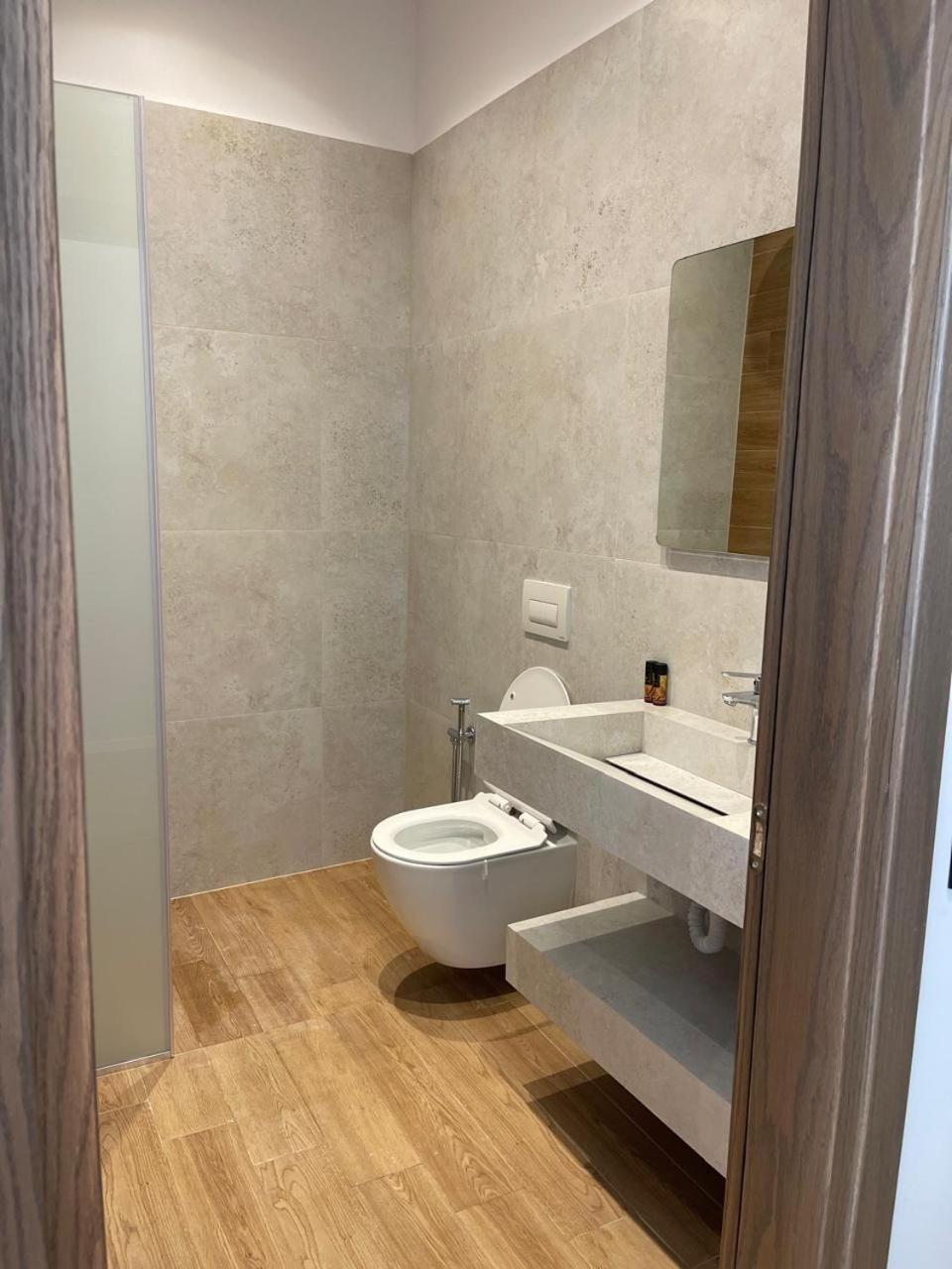 Dia Mare Deluxe Lejlighedshotel Vlorë Eksteriør billede